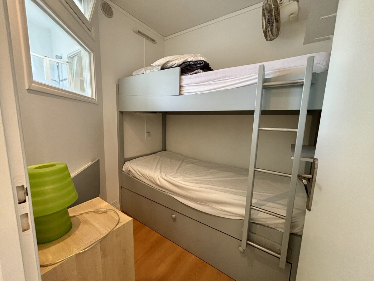 Studio 40 m² à Anglet, 650 m de la plage, piscine - Photo 7