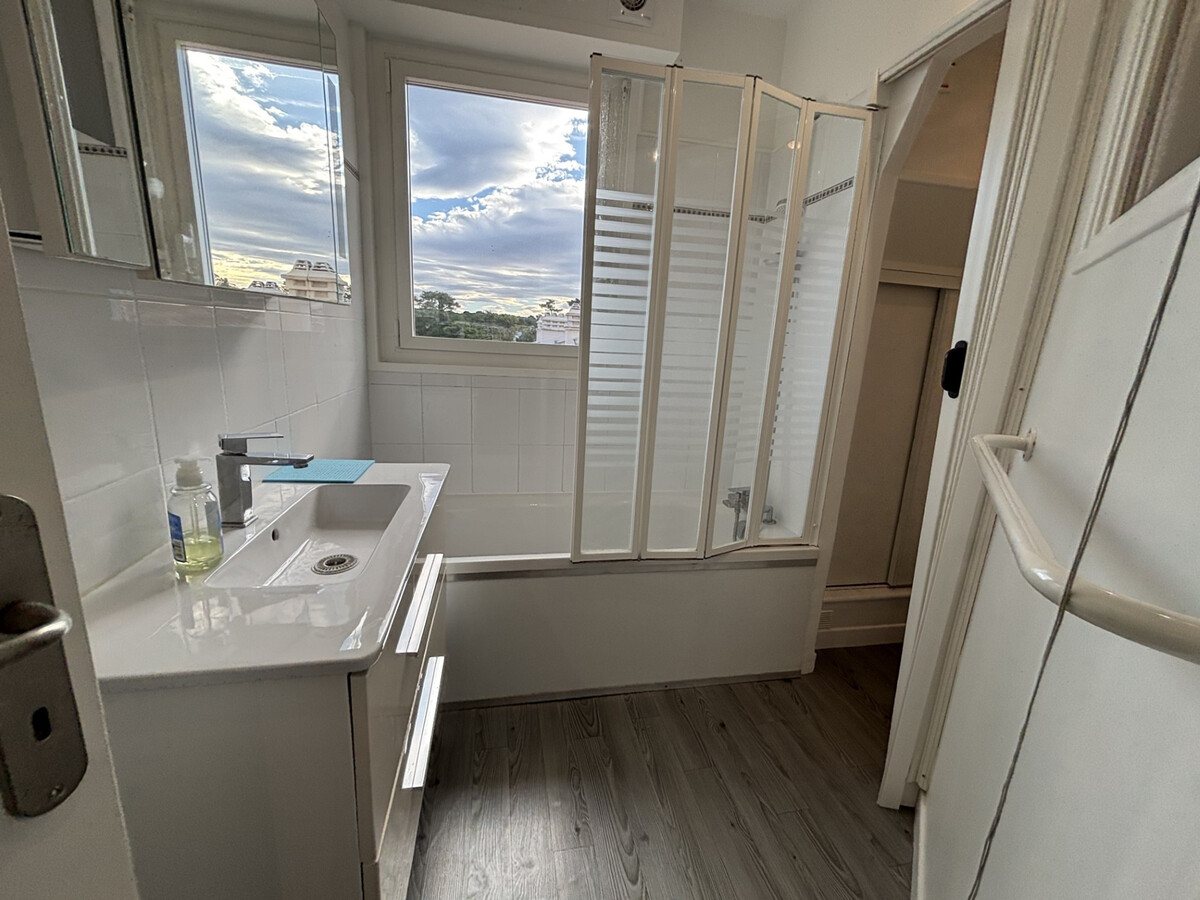 Studio 40 m² à Anglet, 650 m de la plage, piscine - Photo 8