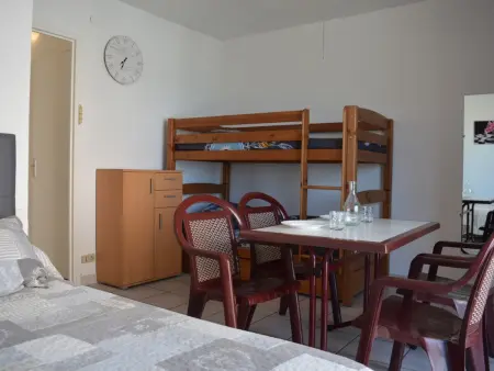 Studio 4 pers climatisé, balcon vue mer, parking : photo 14