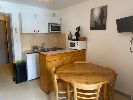Studio cabine 3 personnes avec balcon à Valloire : photo 4