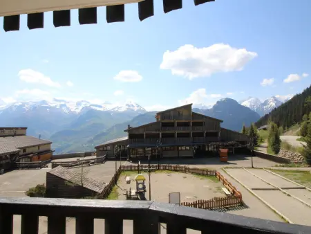 T3 cabine skis aux pieds, balcon sud vue Écrins : photo 10