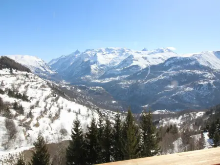 Triplex 6 pers. à 400m des pistes, casier à skis : photo 2