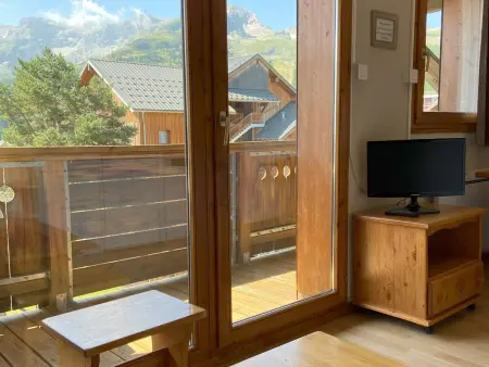 Appartement cosy 6 pers. au Dévoluy, balcon sud et pistes à 250 m : photo 2