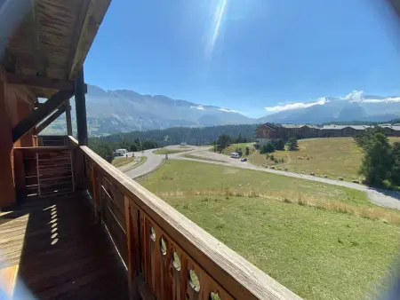Appartement avec balcon plein sud au Dévoluy, pistes à 200 m : photo 13