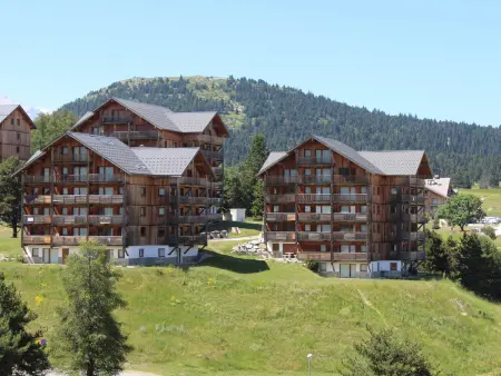 Appartement avec balcon plein sud au Dévoluy, pistes à 200 m : photo 28