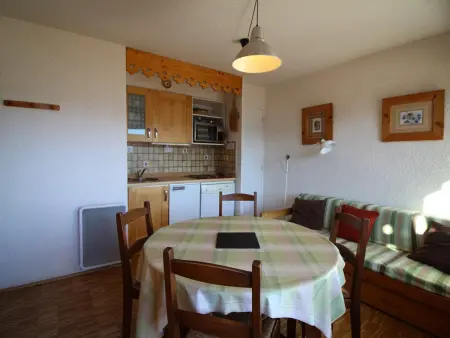 T2 6 couchages aux pieds des pistes, 2 balcons - Auris : photo 3