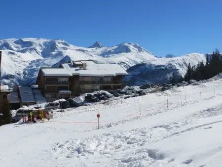 T2 6 couchages aux pieds des pistes, 2 balcons - Auris : photo 13