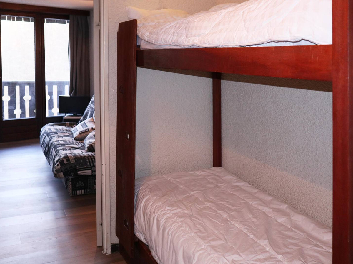 Studio 4 pers. aux Orres, balcon vue piste et parking - Photo 5