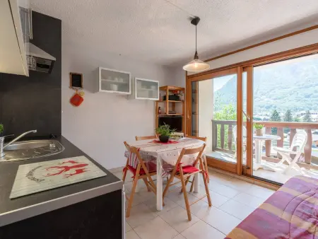 Studio cabine 4 pers. avec balcon et parking à Saint-Lary-Soulan : photo 2