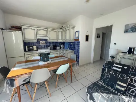 Appart 2 pièces Saint-Cyprien, balcon vue mer, 5 couchages : photo 2