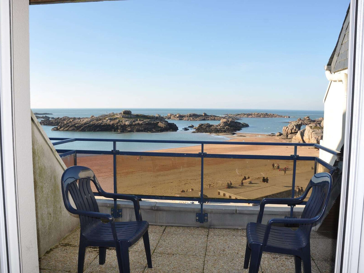 Appartement vue mer étage avec terrasse à Trégastel - Photo 1