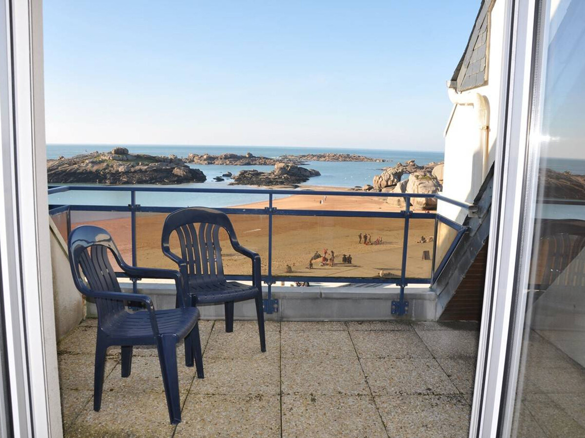 Appartement vue mer étage avec terrasse à Trégastel - Photo 16