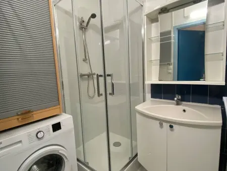 T2 climatisé avec cabine et parking privé au Barcarès, 4 pers. : photo 7