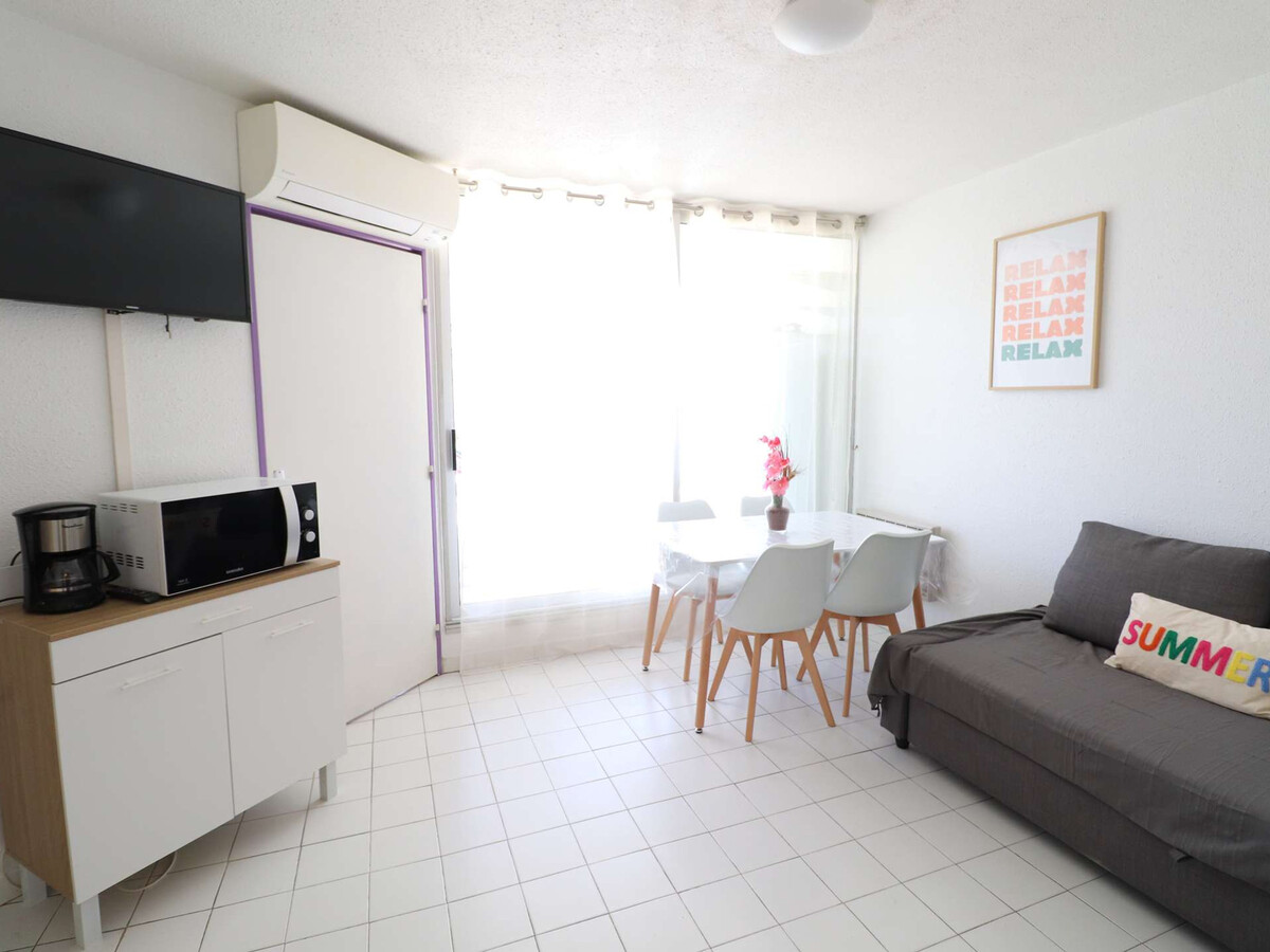 2P cabine climatisé, terrasse 35m², piscines au Grau-du-Roi - Photo 2