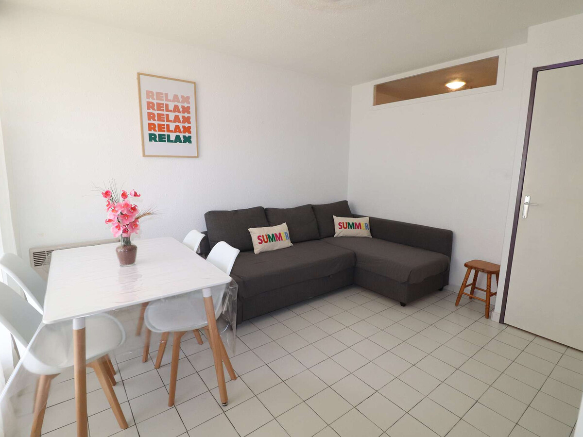 2P cabine climatisé, terrasse 35m², piscines au Grau-du-Roi - Photo 4