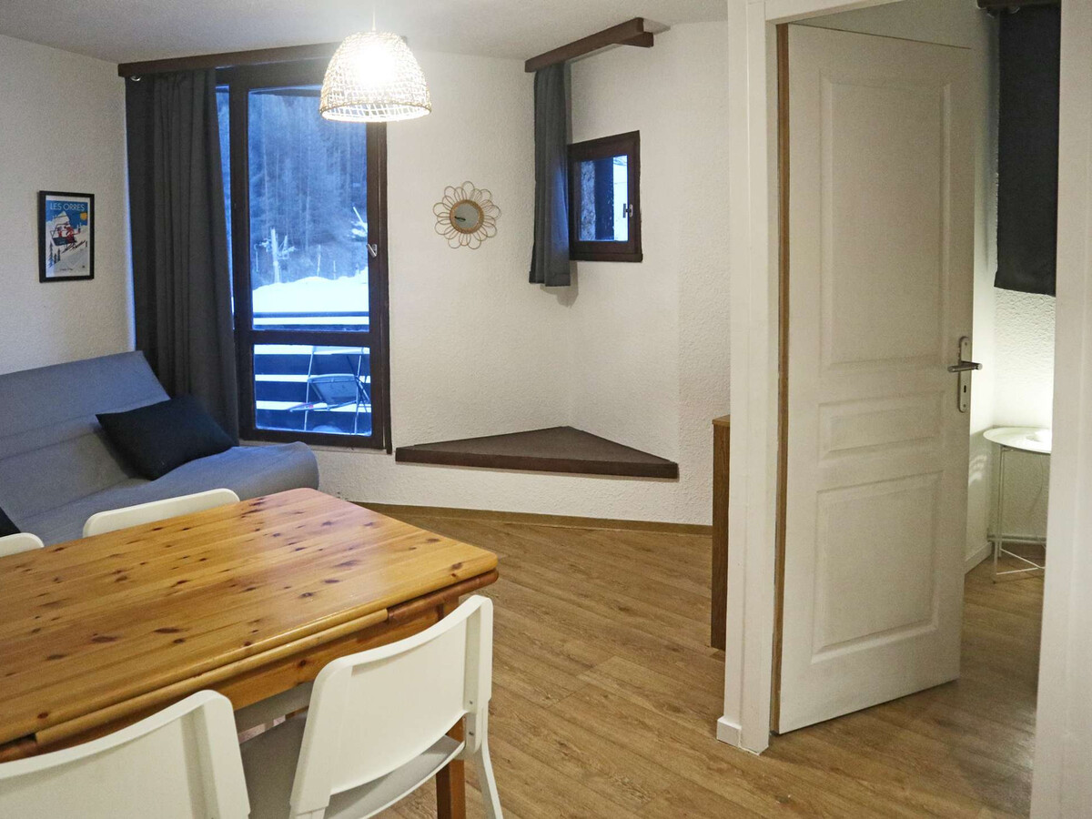 Studio 4 pers Les Orres, balcon Sud, départ skis pieds - Photo 1