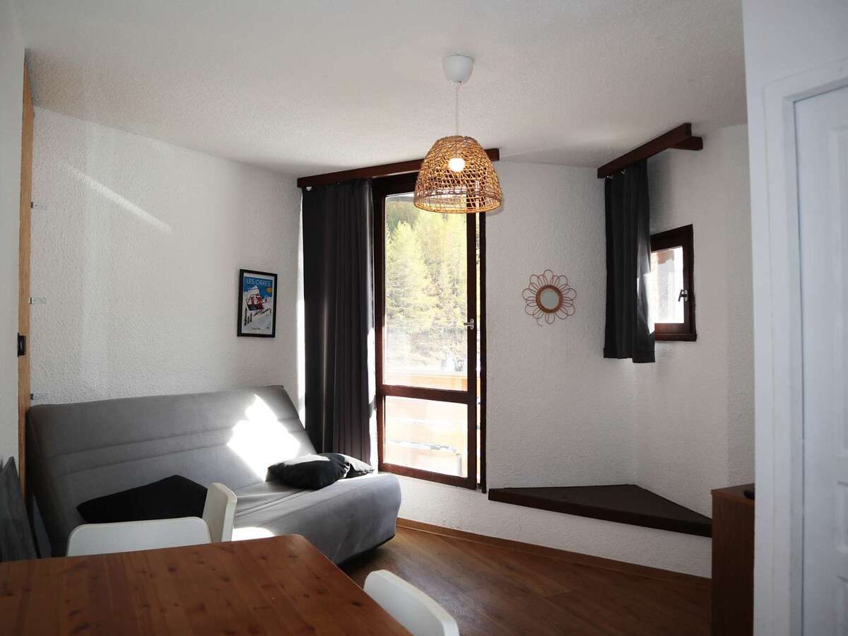 Studio 4 pers Les Orres, balcon Sud, départ skis pieds - Photo 3