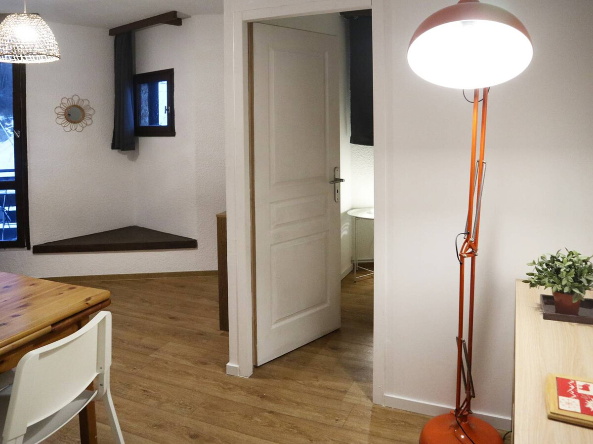 Studio 4 pers Les Orres, balcon Sud, départ skis pieds - Photo 4