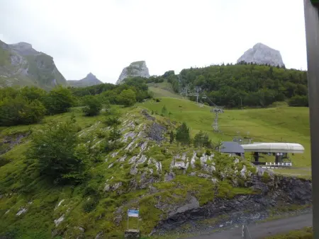 Studio 30m² balcon montagne Anglas, Gourette : photo 12