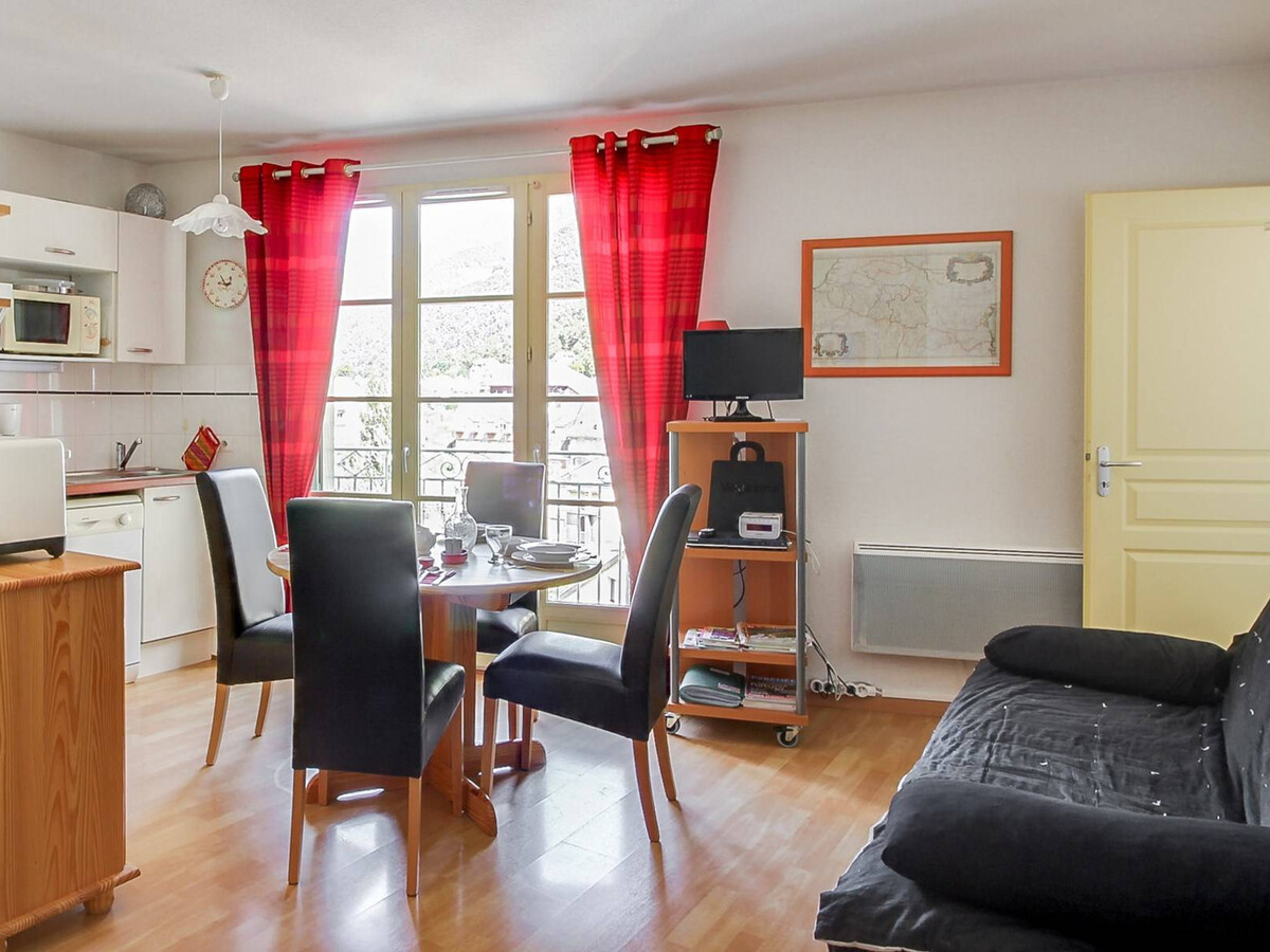 T2 cabine 6 pers, balcon EST, parking, centre Cauterets - Photo 1