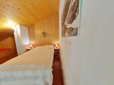 Appt 3 pièces mezzanine, 6 couchages, vue pistes ski : photo 21