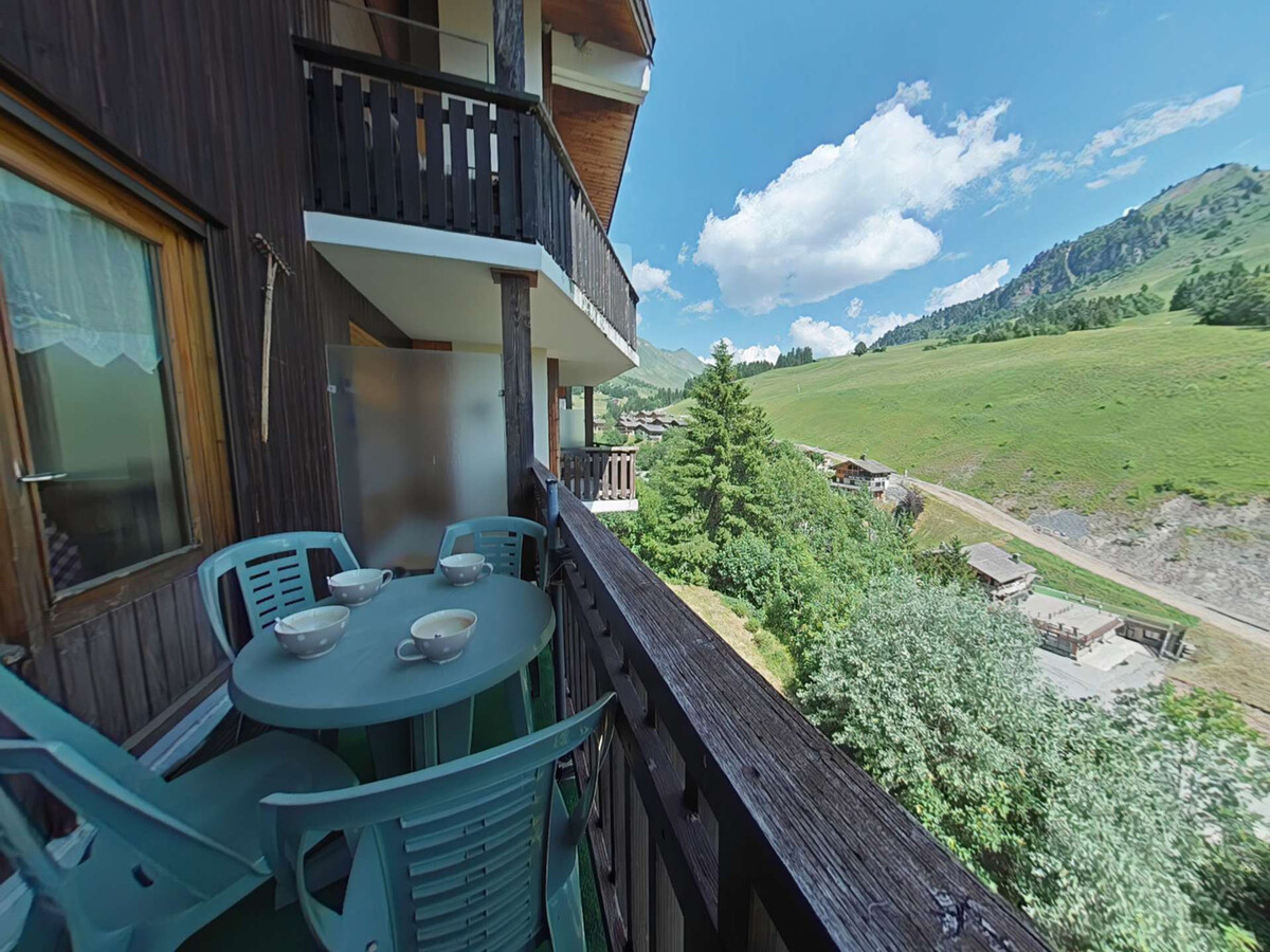 T2 mezzanine centre Chinaillon, balcon sud, parking - Photo 16