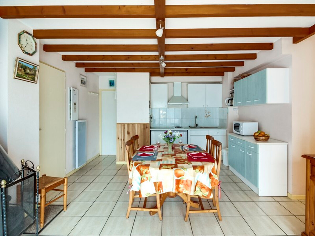 T3 rez-de-chaussée avec jardin et vue montagne - Photo 1