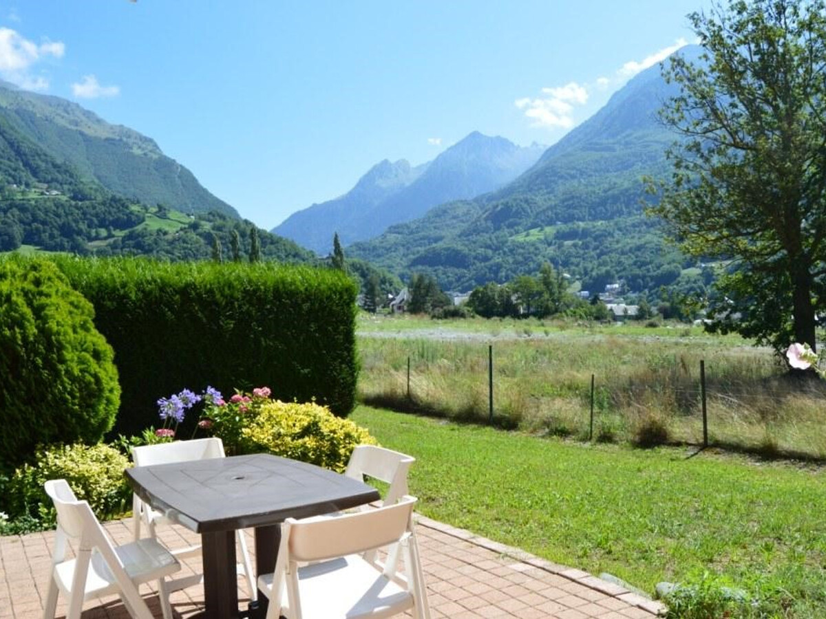 T3 rez-de-chaussée avec jardin et vue montagne - Photo 3