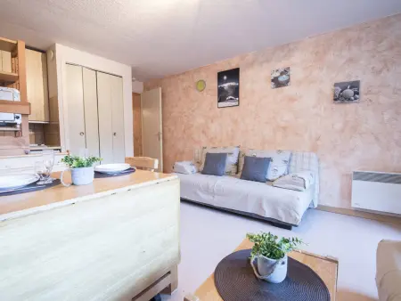 Appartement 29 m² avec cabine 2 lits, casier à skis, Saint-Lary-Soulan : photo 4