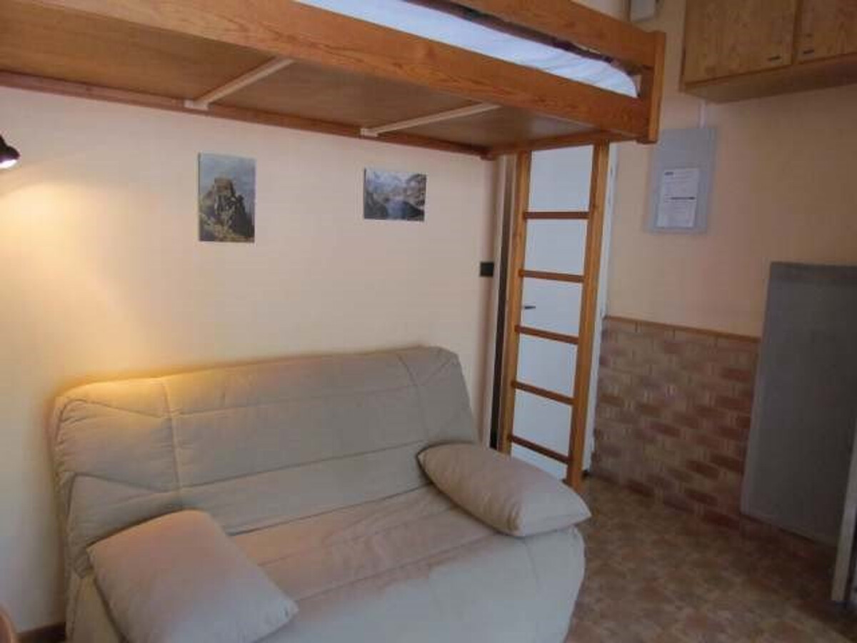 Studio 18m² centre Cauterets, balcon SE, mezzanine - Photo 2