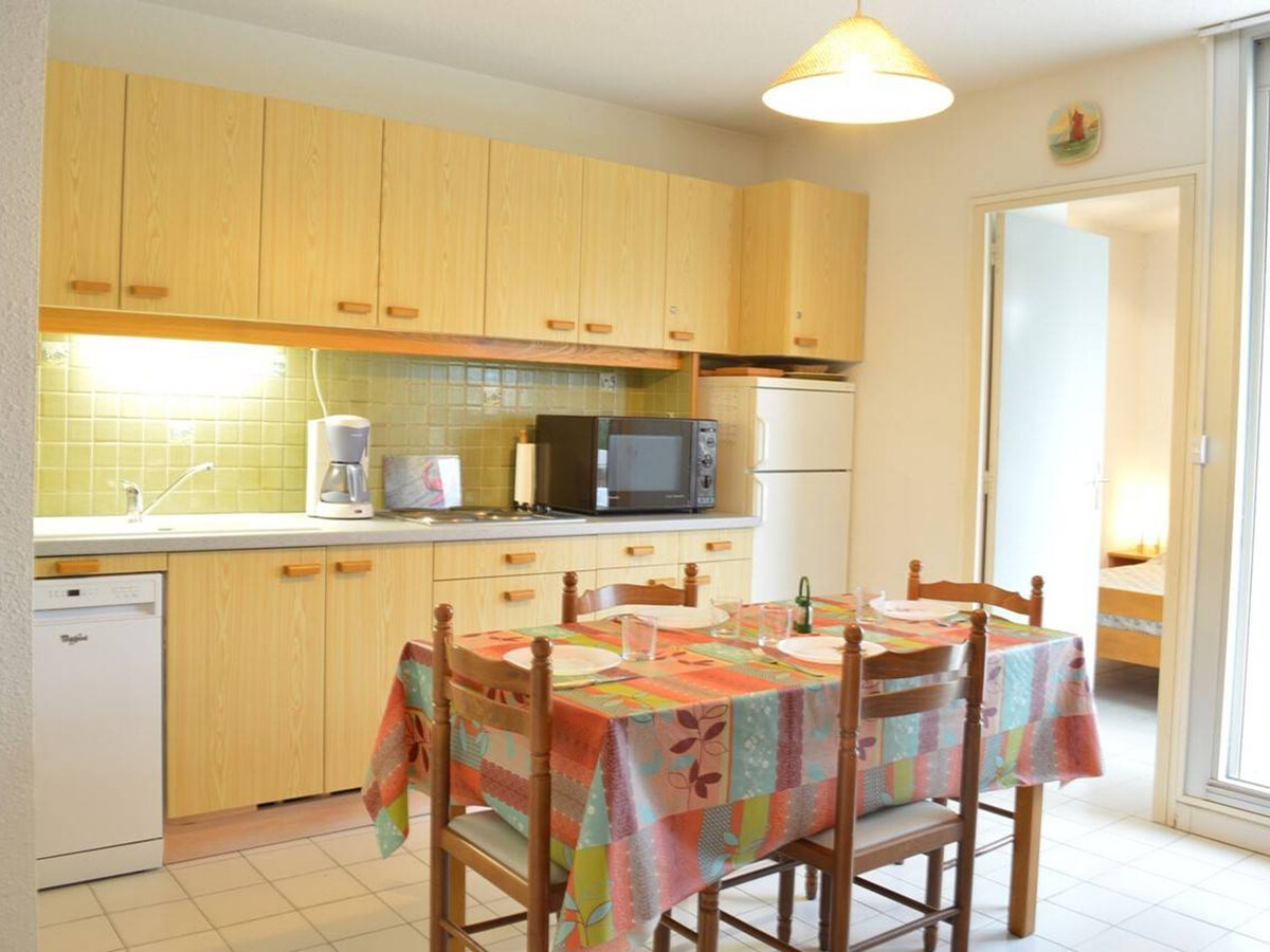 Appartement 6 pers, 1 chambre + mezzanine, parking - Le Grau-du-Roi - Photo 4