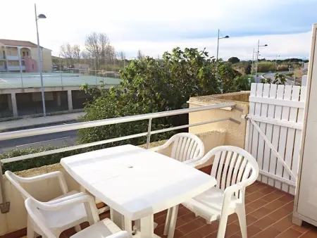 Location appartement à Marseillan Plage, Charmant T2 Mezzanine, 4 Couchages, Clim, Terrasse, Piscine, Parking Privé - Marseillan