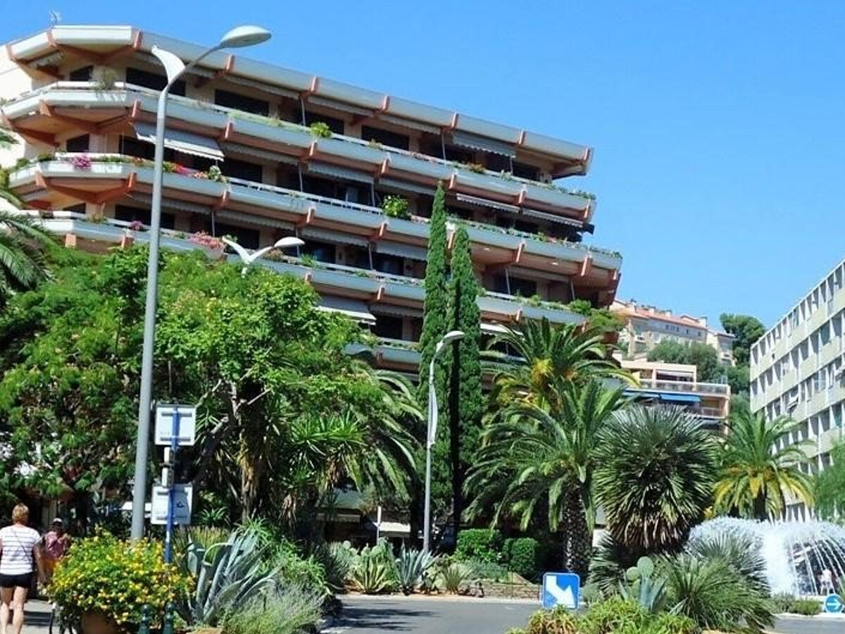 T2 vue mer au Lavandou, 100 m de la plage - Photo 10