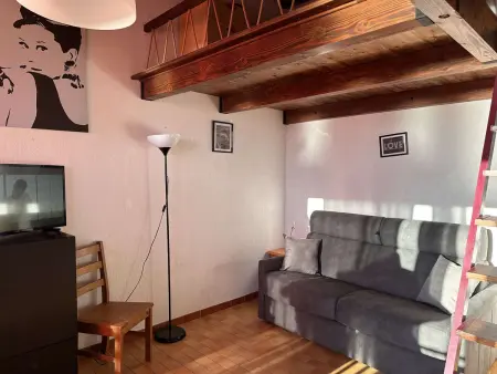 Studio rénové avec jacuzzi, terrasse et parking privé à Marseillan-Plage - Photo 2