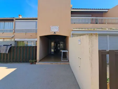 Studio rénové avec jacuzzi, terrasse et parking privé à Marseillan-Plage - Photo 8