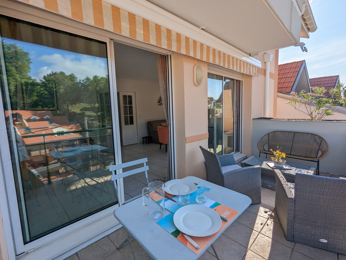 T3 73m² centre Arcachon, terrasse sud, parking sécurisé - Photo 3