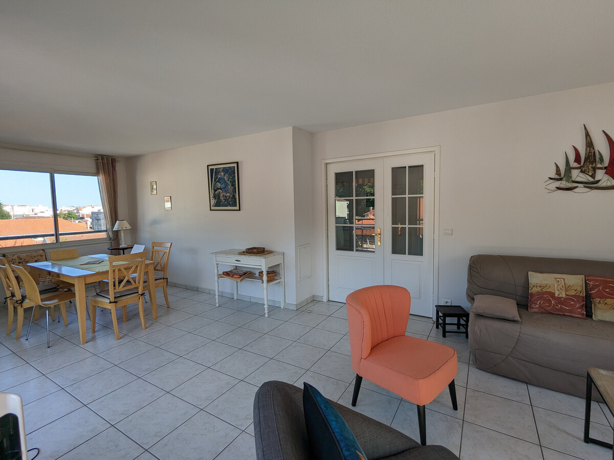 T3 73m² centre Arcachon, terrasse sud, parking sécurisé - Photo 8