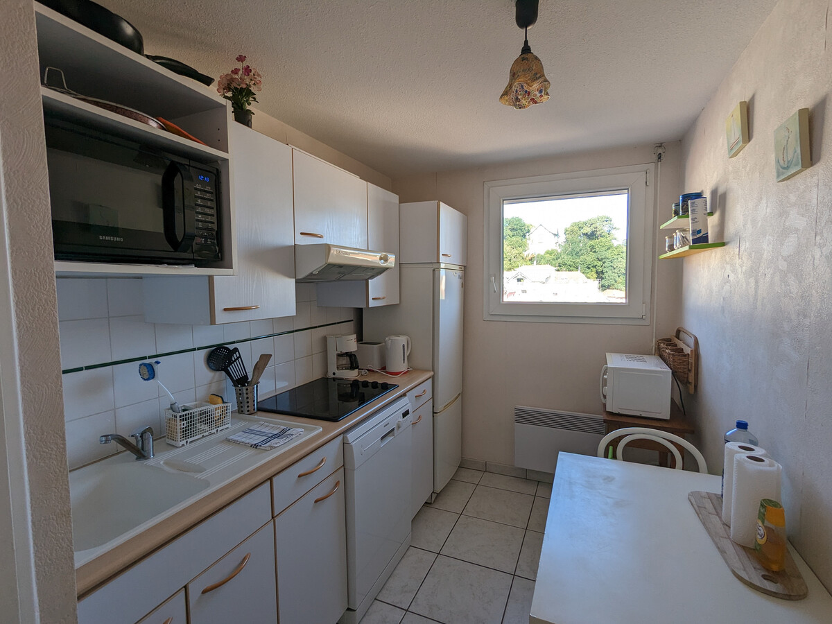 T3 73m² centre Arcachon, terrasse sud, parking sécurisé - Photo 11