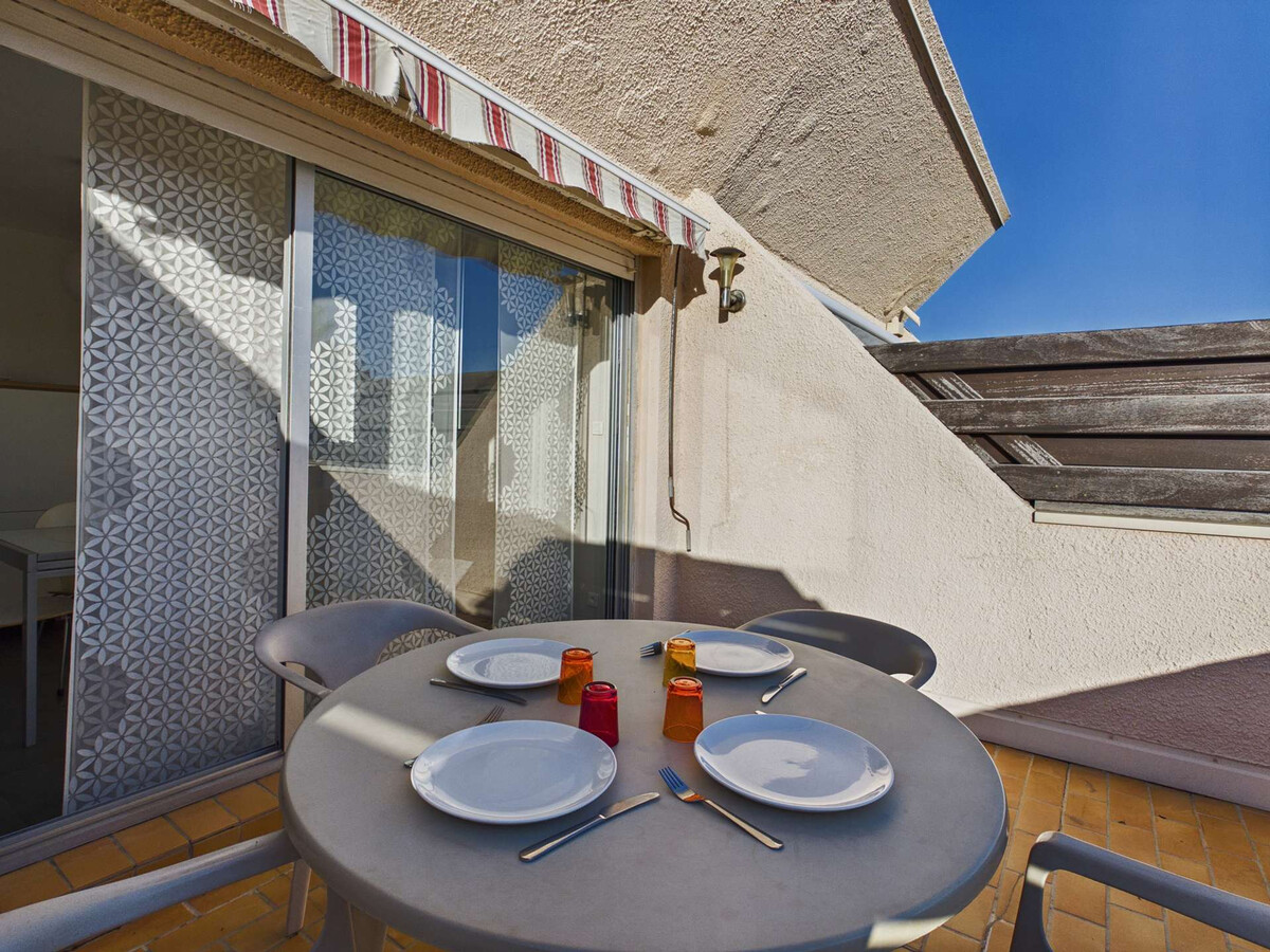 T2 Marseillan-Plage : terrasse sud/ouest et parking privé - Photo 3