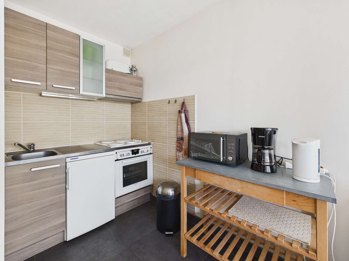 T2 Marseillan-Plage : terrasse sud/ouest et parking privé - Photo 9