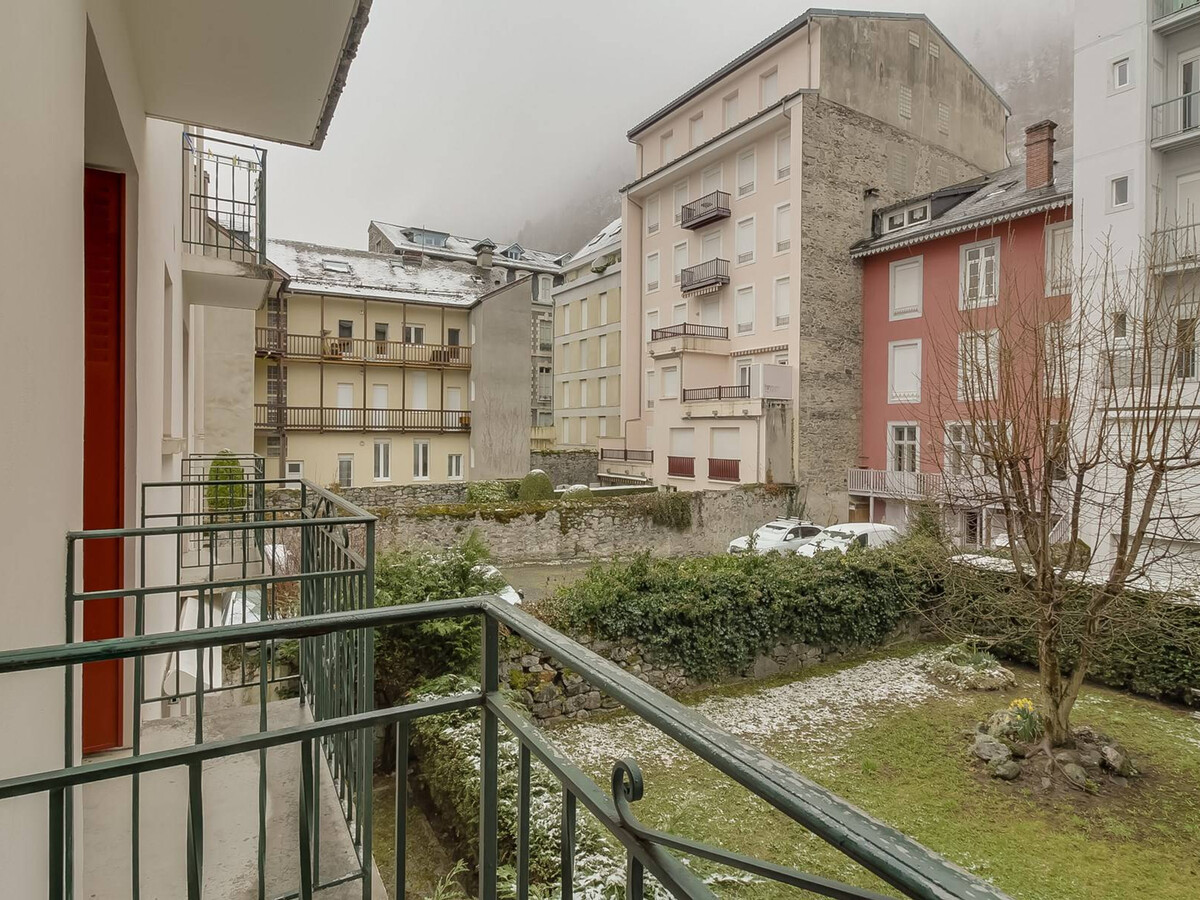 Appartement 38m² centre Cauterets, 2 balcons, local skis - Photo 11