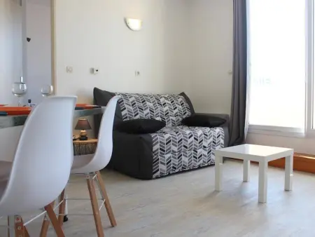 Location appartement à La Rochelle, Studio Cabine La Rochelle avec Balcon et Parking Privé