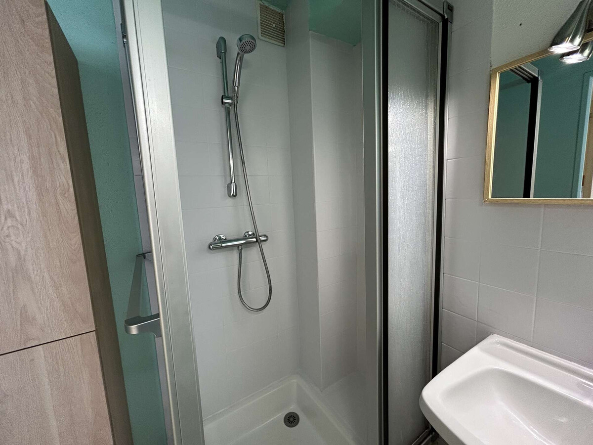 Appt 2P cabine centre-ville Le Grau-du-Roi, parking privé - Photo 13