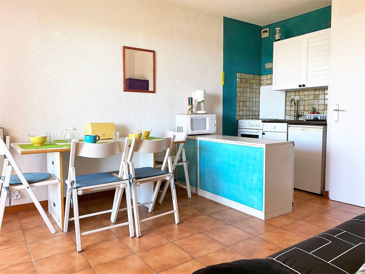 Studio Le Lavandou, terrasse Sud-Est, parking et vue mer - Photo 6