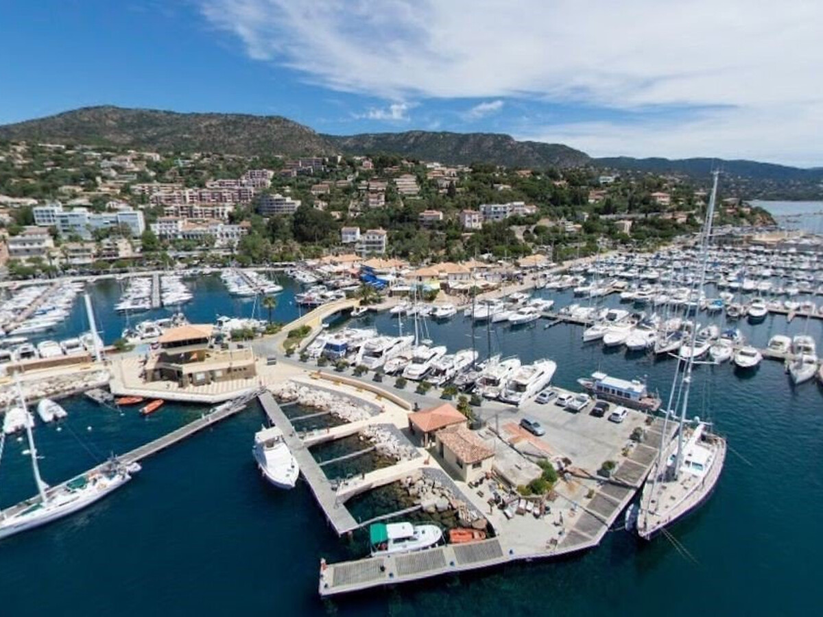 Studio au Lavandou, terrasse vue mer panoramique - Photo 15