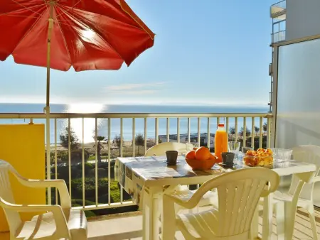 Location appartement à Le Lavandou, Studio 4 Pers. avec Terrasse sur la Plage au Lavandou