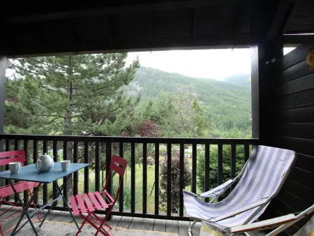 Triplex 6 pers. avec balcon sud-ouest à Saint-Chaffrey, près navette skieur : photo 4