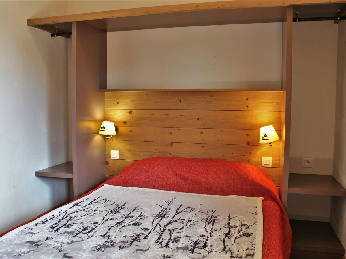 Appartement 2 pièces balcon, piscine et sauna aux pieds des pistes - Photo 14