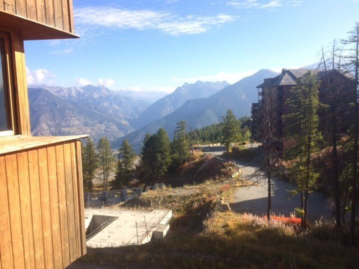 Appartement 2 pièces balcon, piscine et sauna aux pieds des pistes - Photo 18