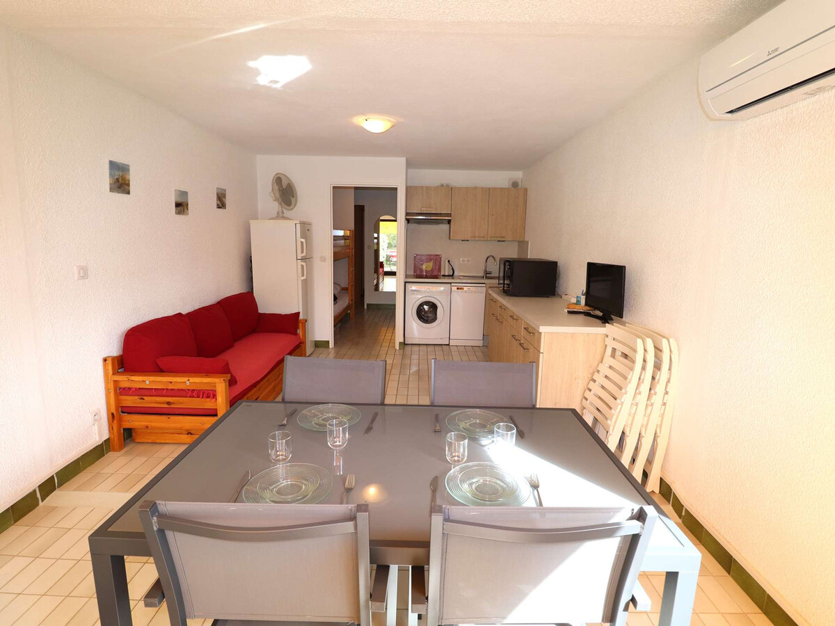 T2 cabine terrasse au Grau-du-Roi, 100m de la plage - Photo 9